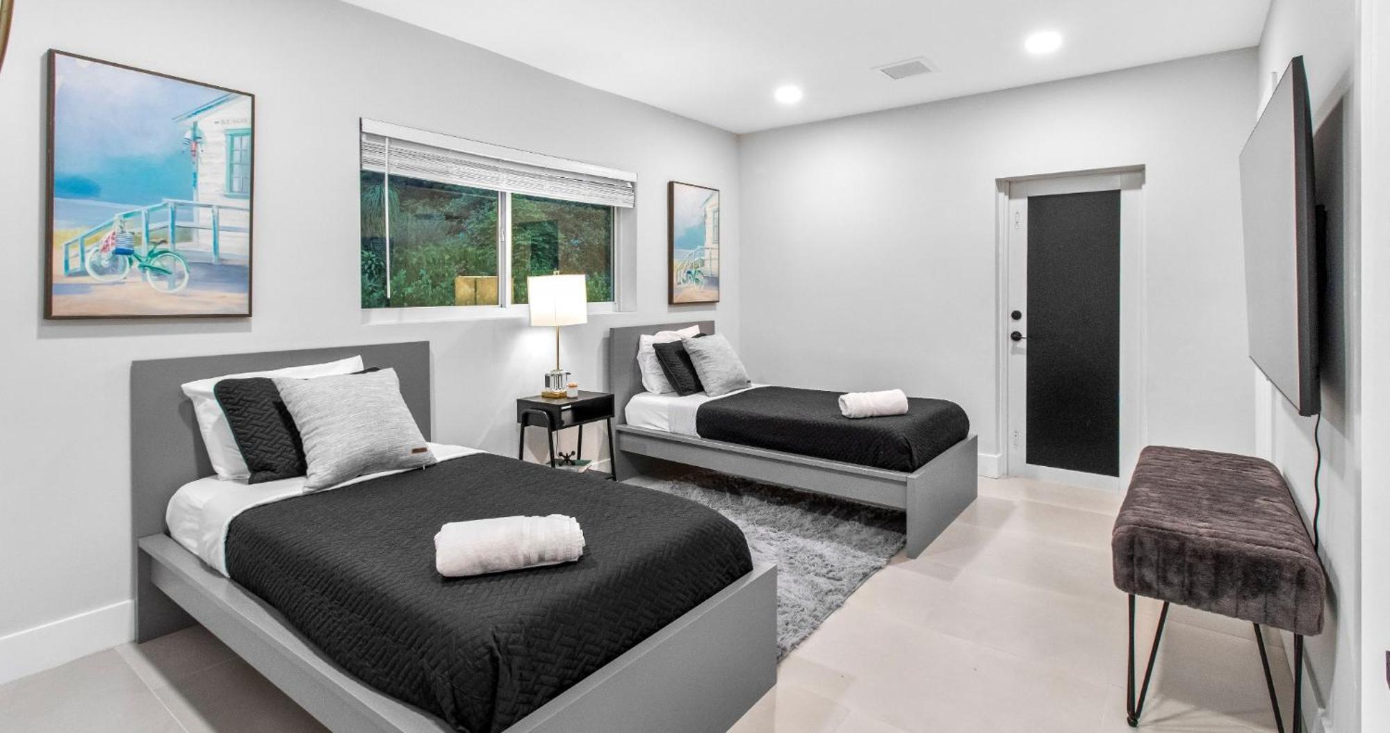 New Spectacular 6br Bliss - Pool - Spa & Pickell Villa *