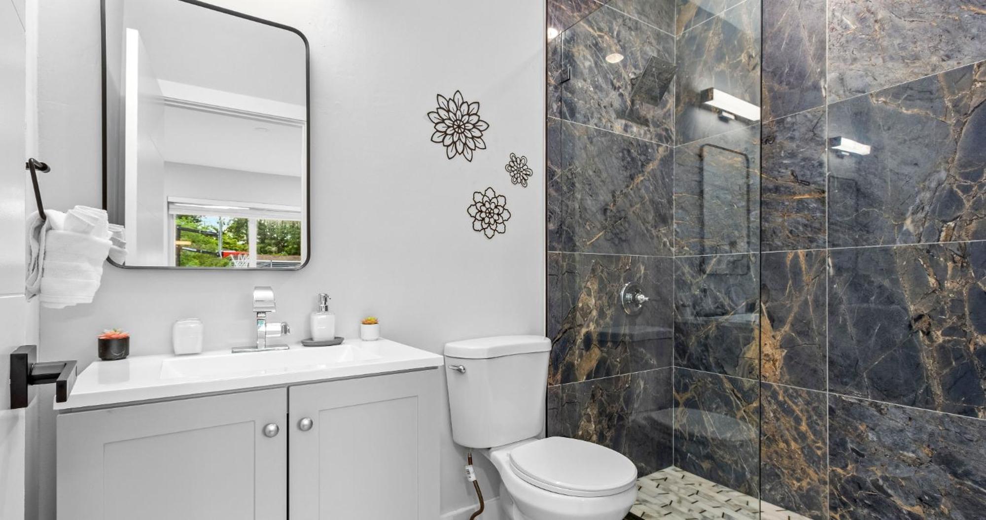 New Spectacular 6br Bliss - Pool - Spa & Pickell Villa Miami